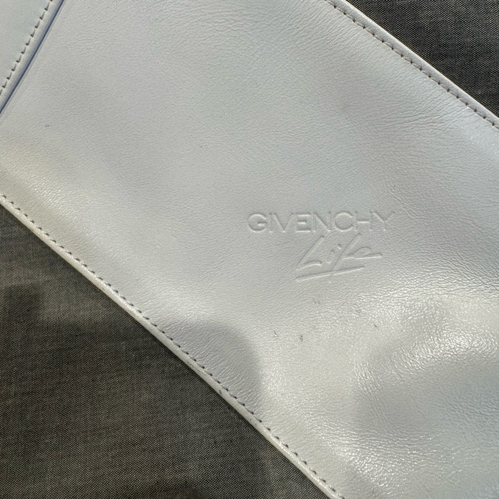 Authentic Givenchy bag - Picture 16 of 16